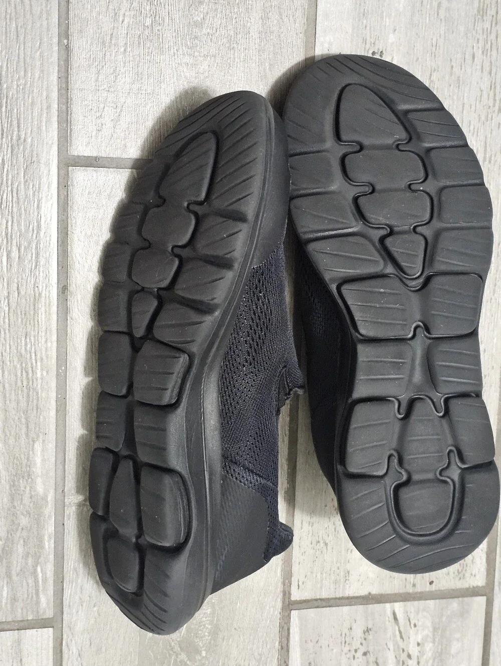 Skechers Black Mesh Slip-On Casual Walking Loafers Size 12